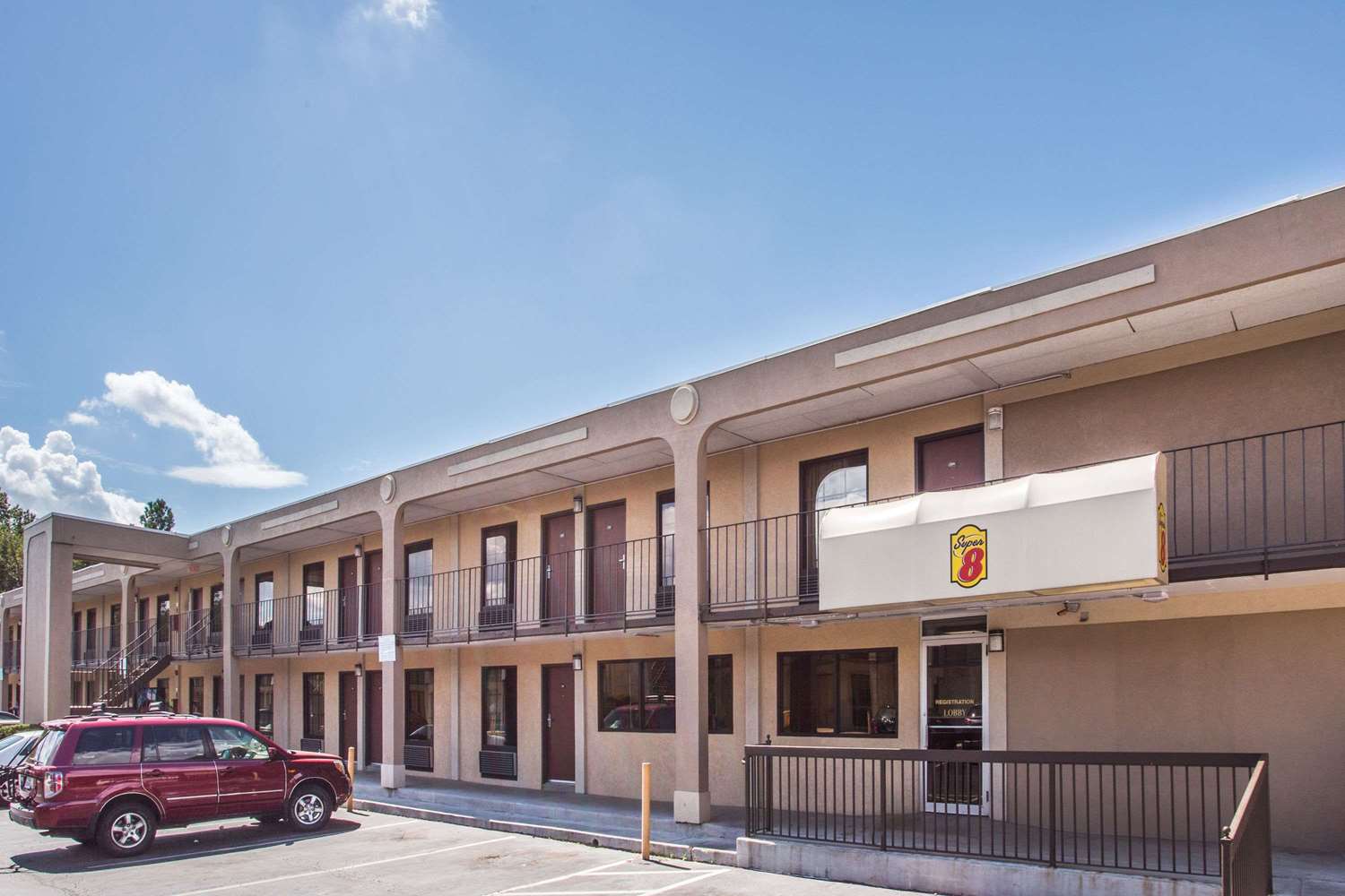 Super 8 By Wyndham Camp Springs/Andrews Afb Dc Area 4/19