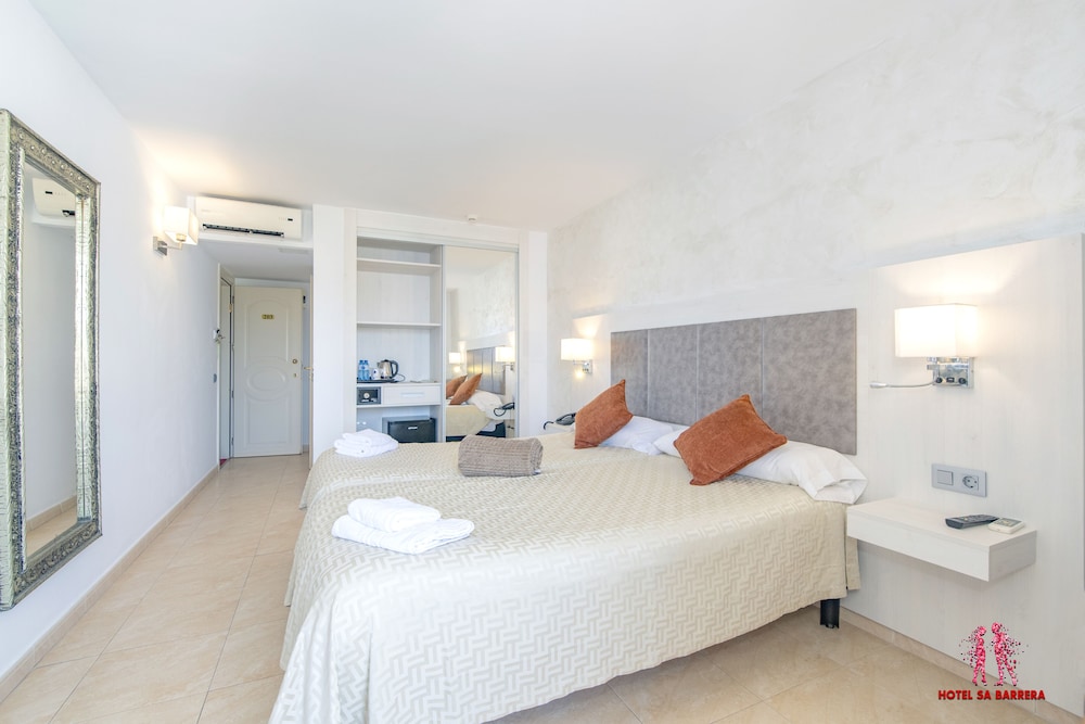 Sa Barrera Adults Only 24/69