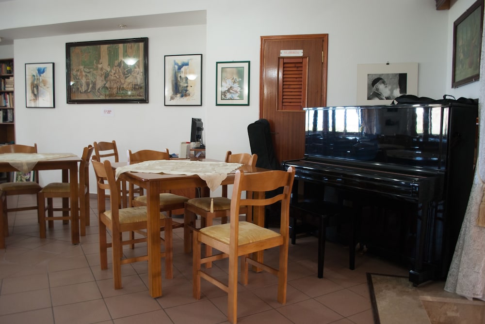 ASTERI HOTEL 18/32