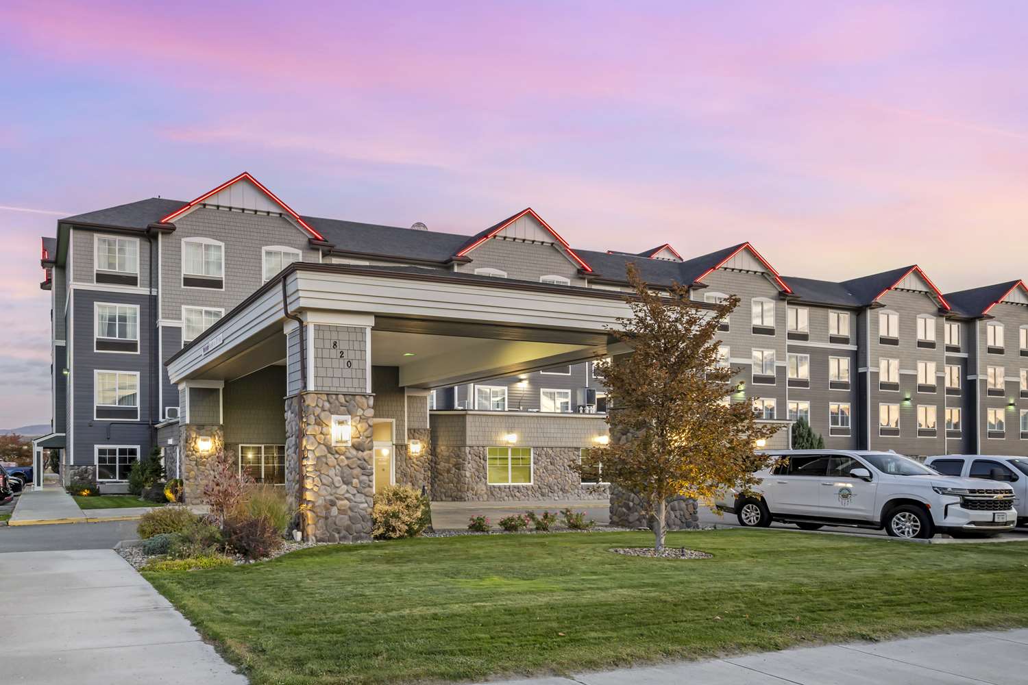 Best Western Plus Peppertree Inn At Omak 44/45