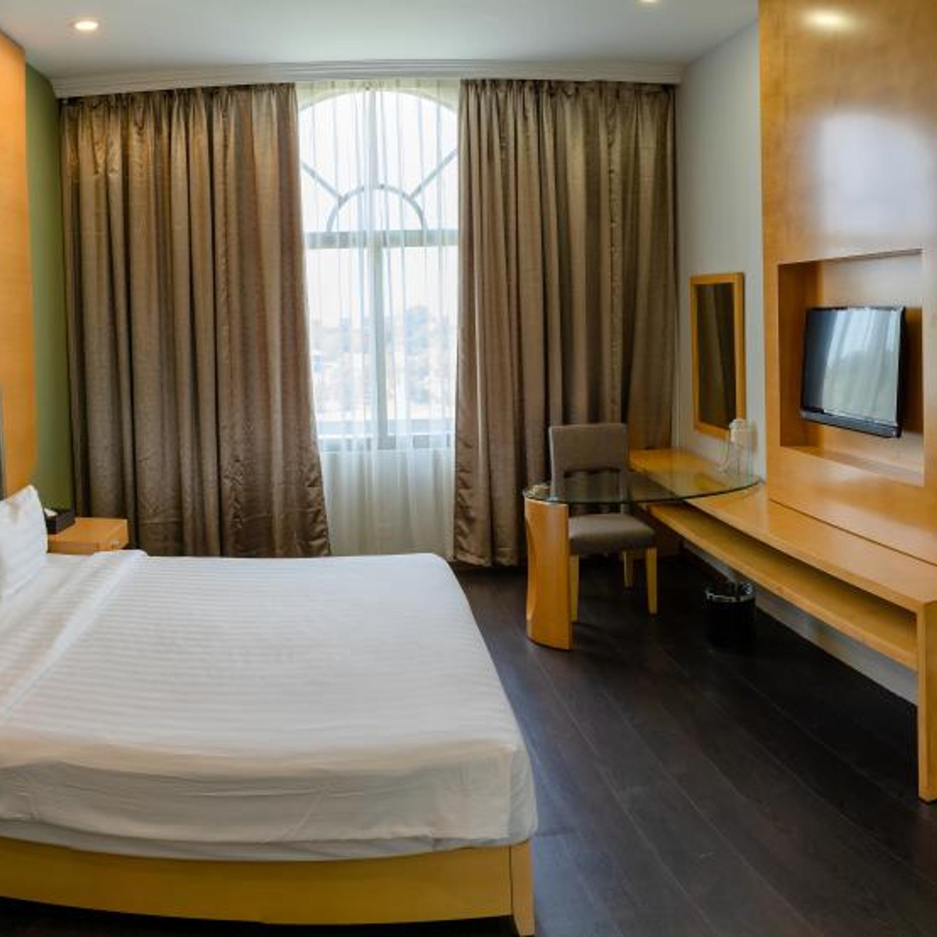 Seri Simanggang Hotel 14/40