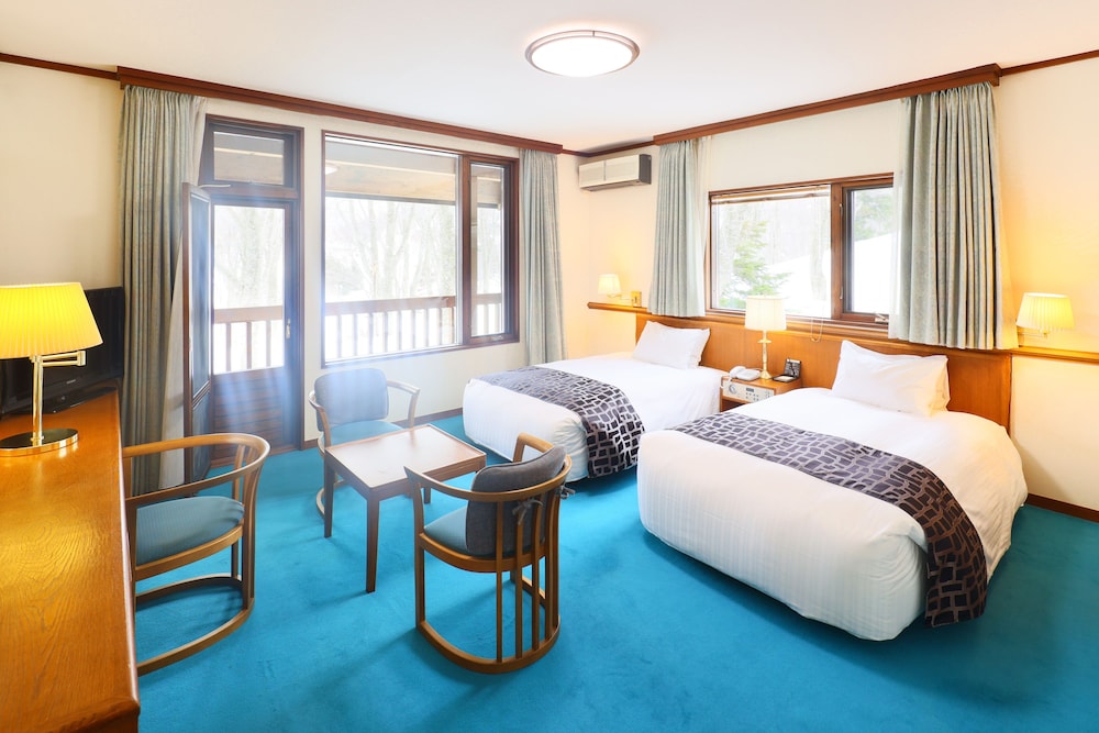 Hakkoda Hotel 6/29