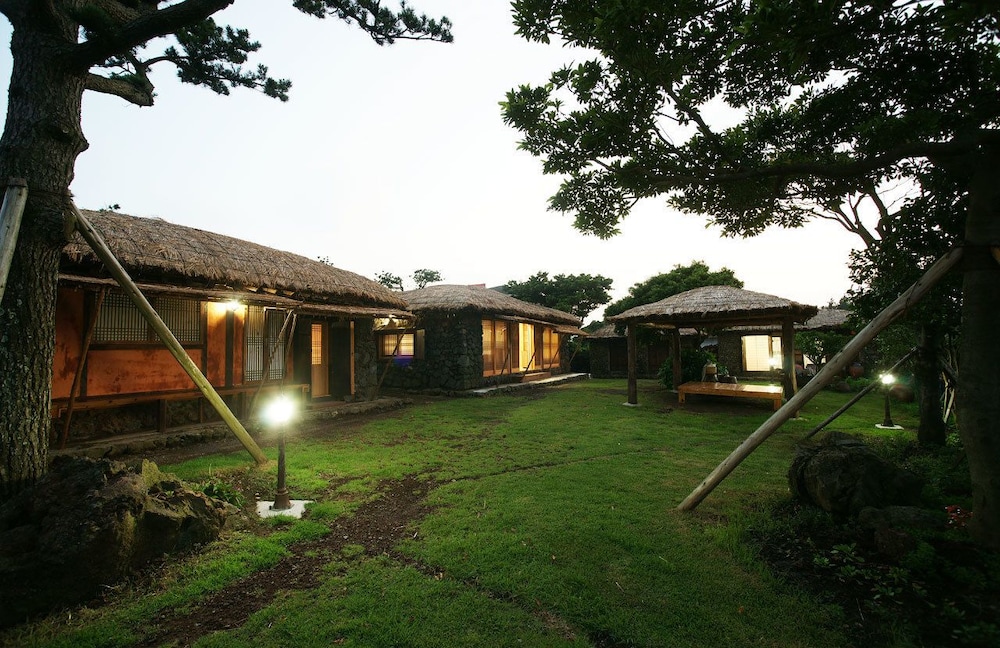 Chan's House Pension 13/20