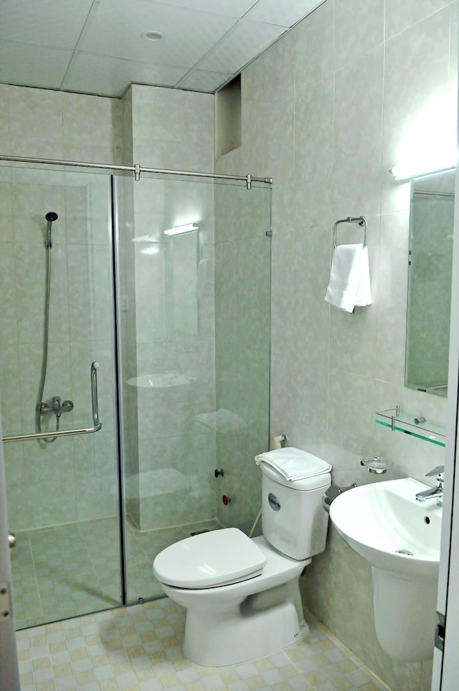 Lotus Apartment Hotel 12/33