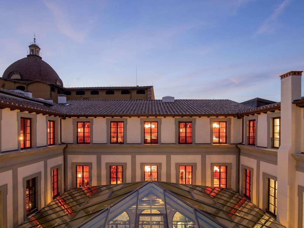25hours Hotel Piazza San Paolino 4/60