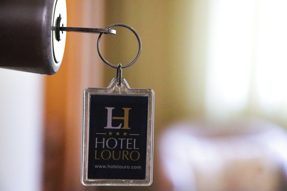 HOTEL LOURO 39/69