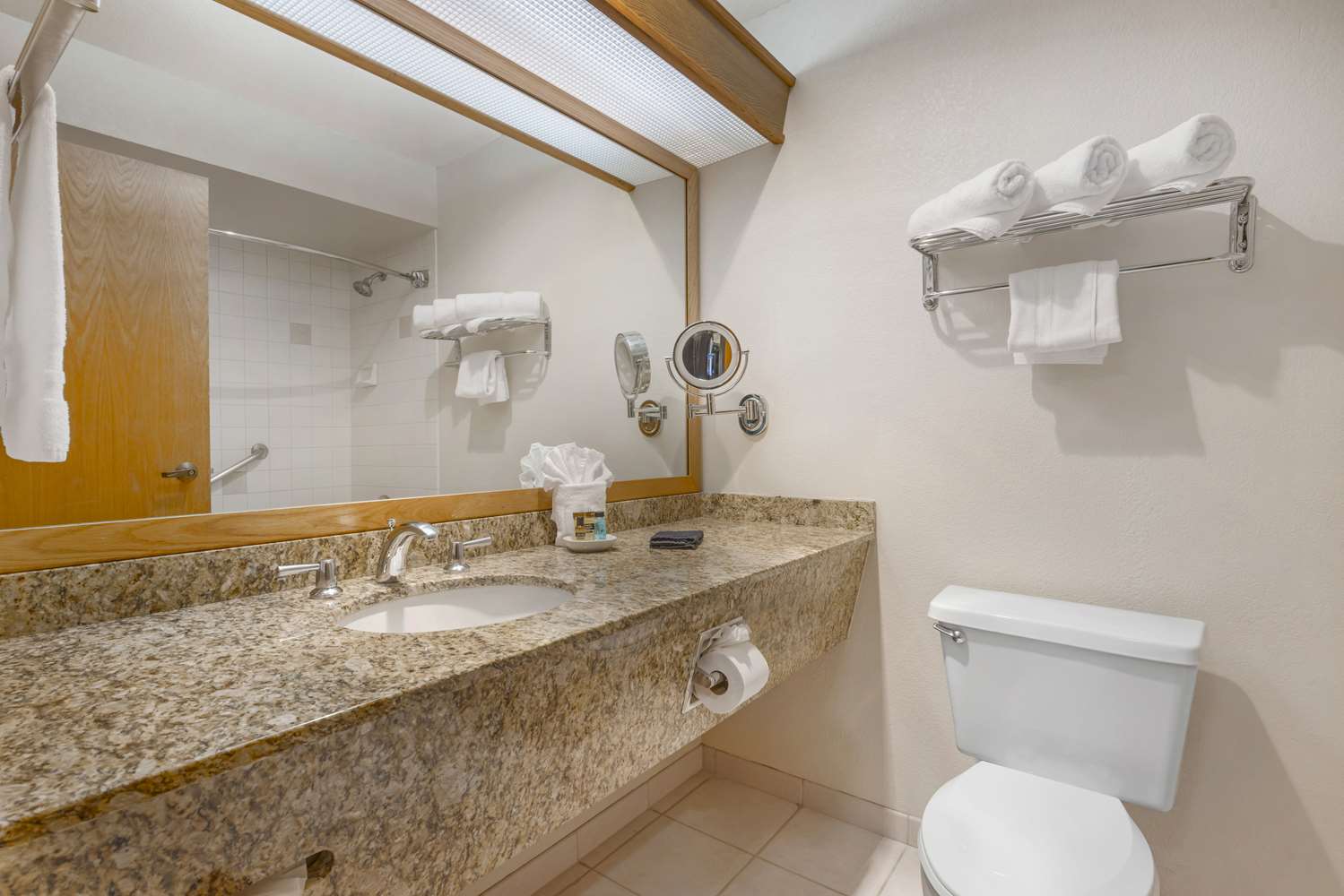 Best Western Plus Mill Creek Inn 19/20