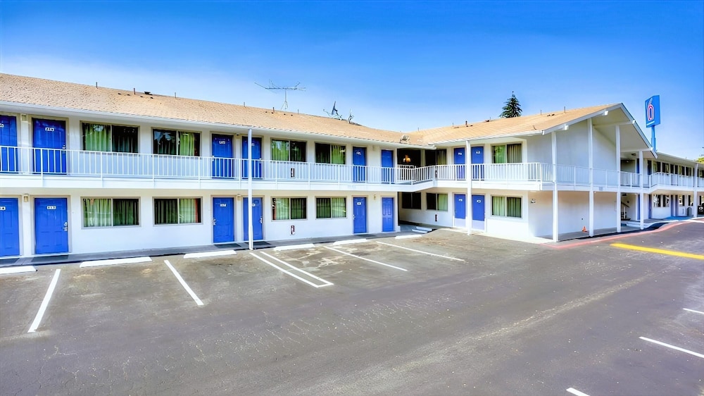 Motel6 Tigard, OR - Portland South - Lake Oswego 54/59