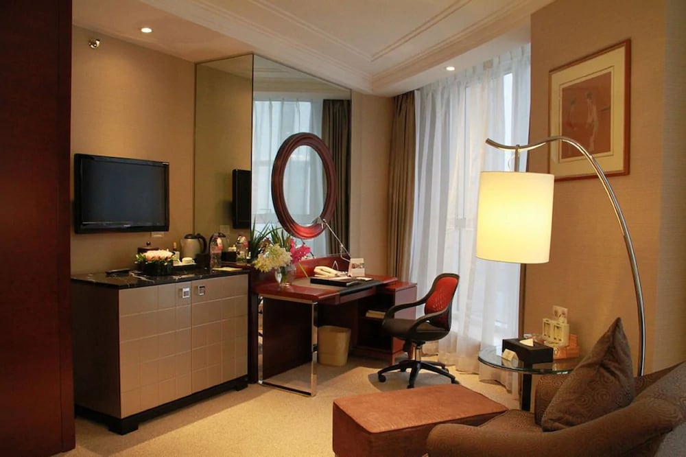 Central Hotel Shanghai 41/48
