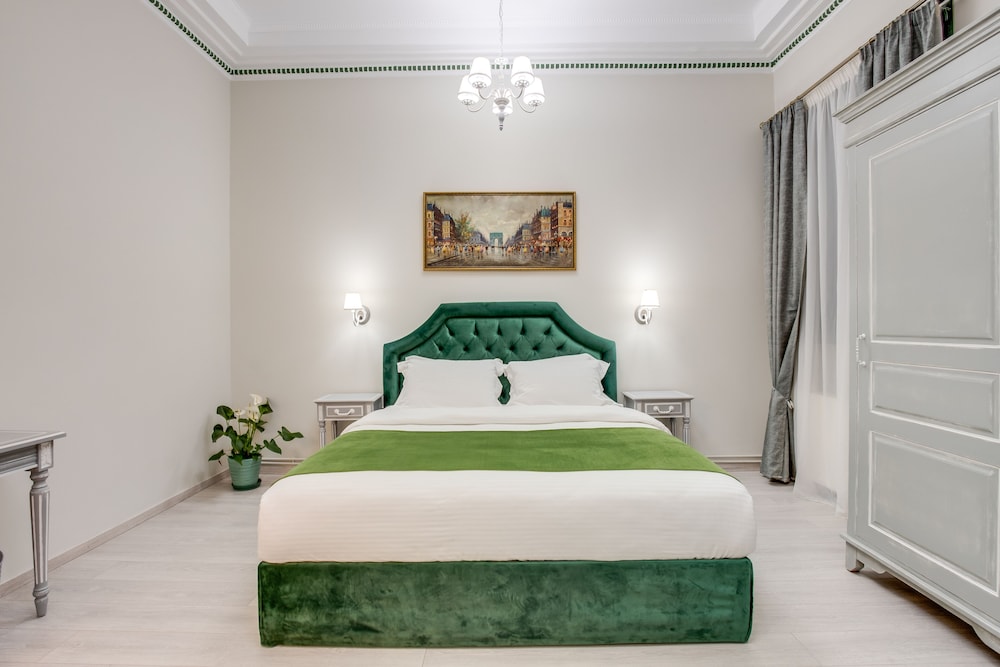 Pandrosos Divine Suites 12/47