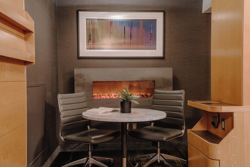 The Jewel Hotel, New York 61/66