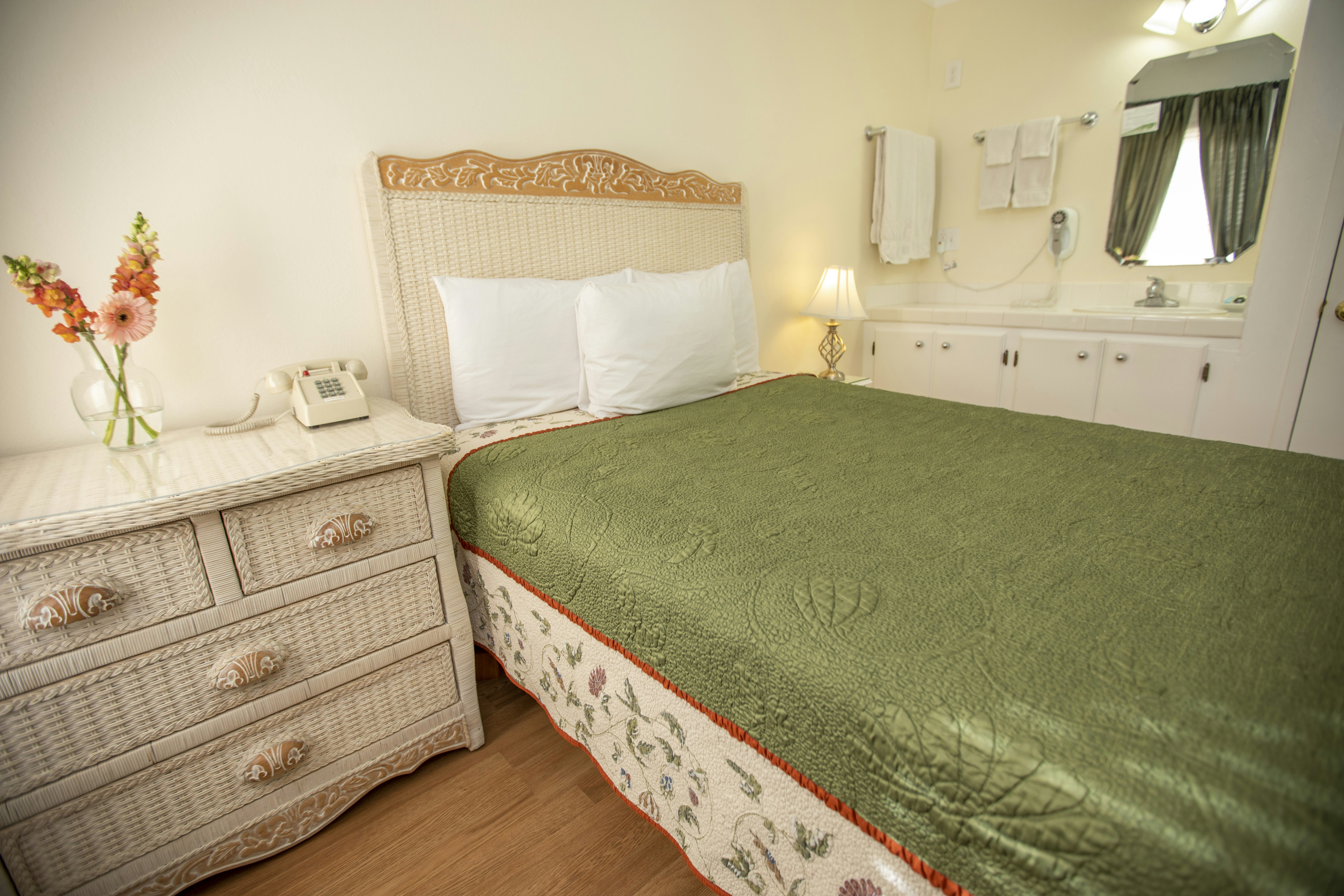 Hayes Valley Inn 33/71