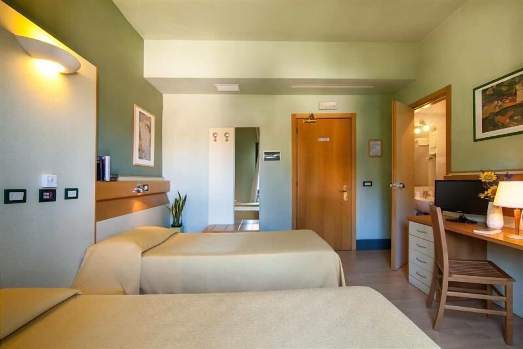 STANDARD, DOUBLE OR TWIN BED