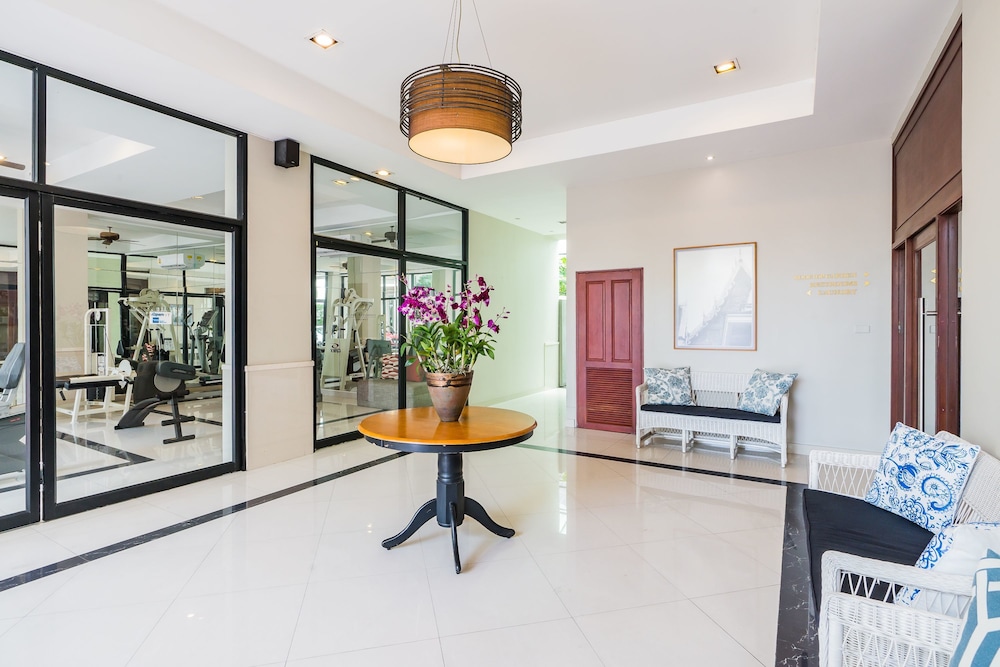 Asoke Residence Sukhumvit by UHG 47/74