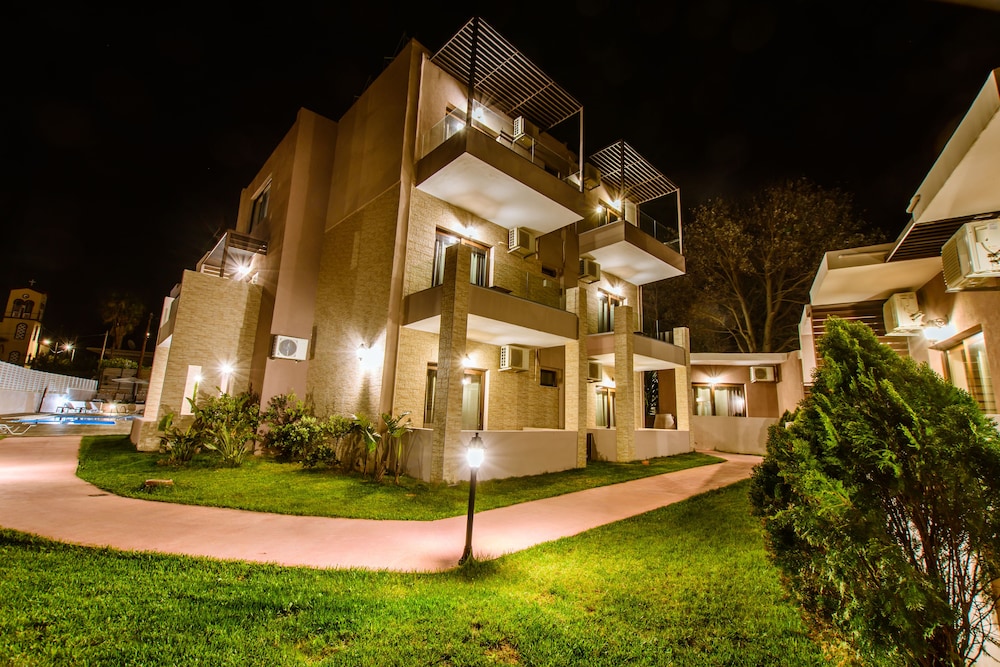 Gregory Comfort Hotel 41/46