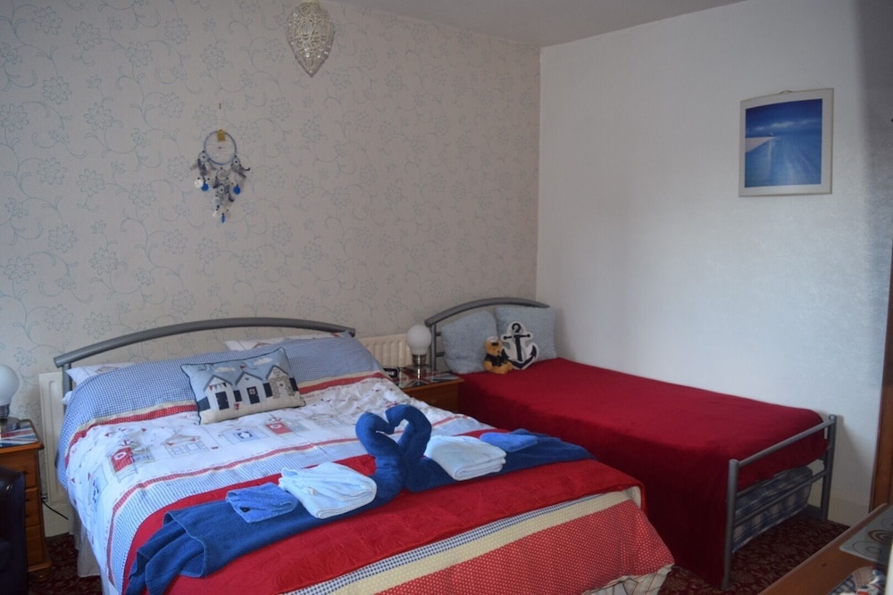 Lyndsay Guest House 12/50