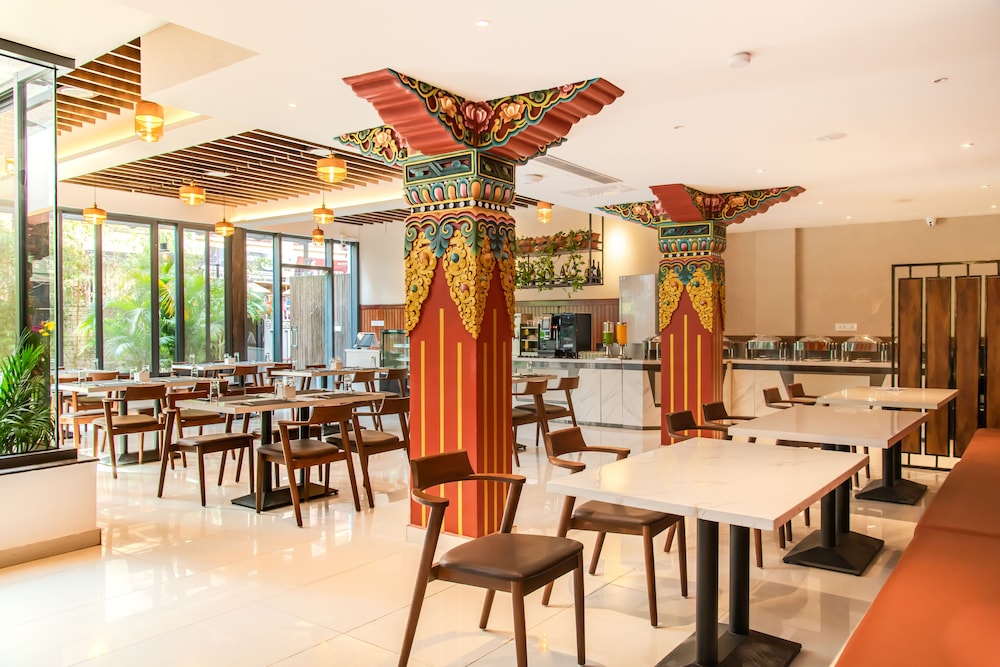 Mila Hotel 69/86