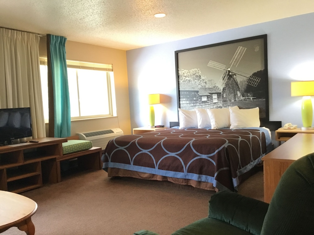 Super 8 by Wyndham Newburgh/West Point Near Stewart Airport 12/25
