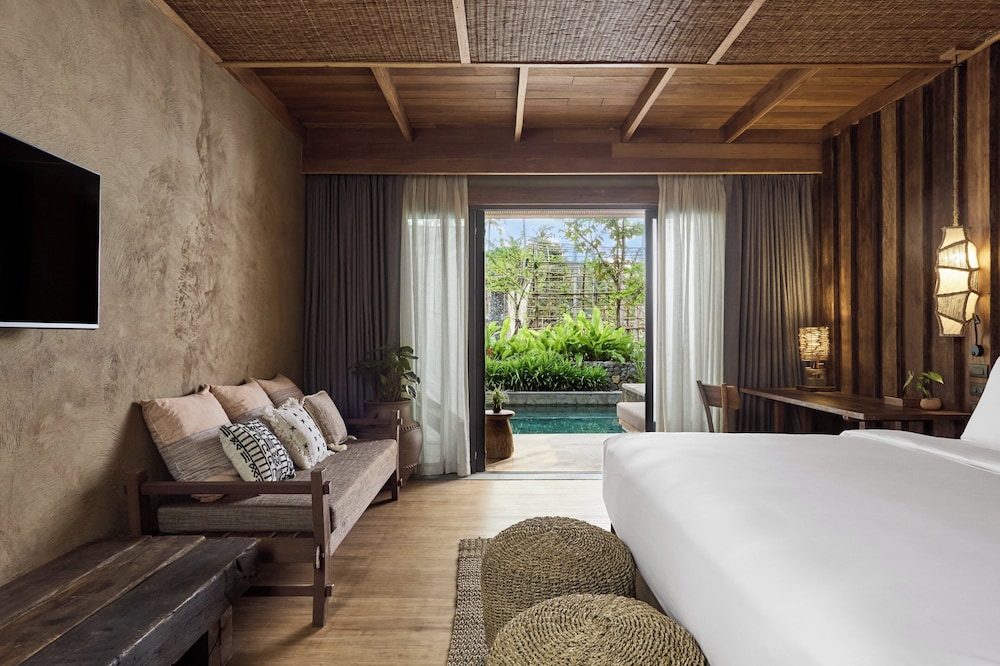 Premium, King Bed, Sea View, Pool Access