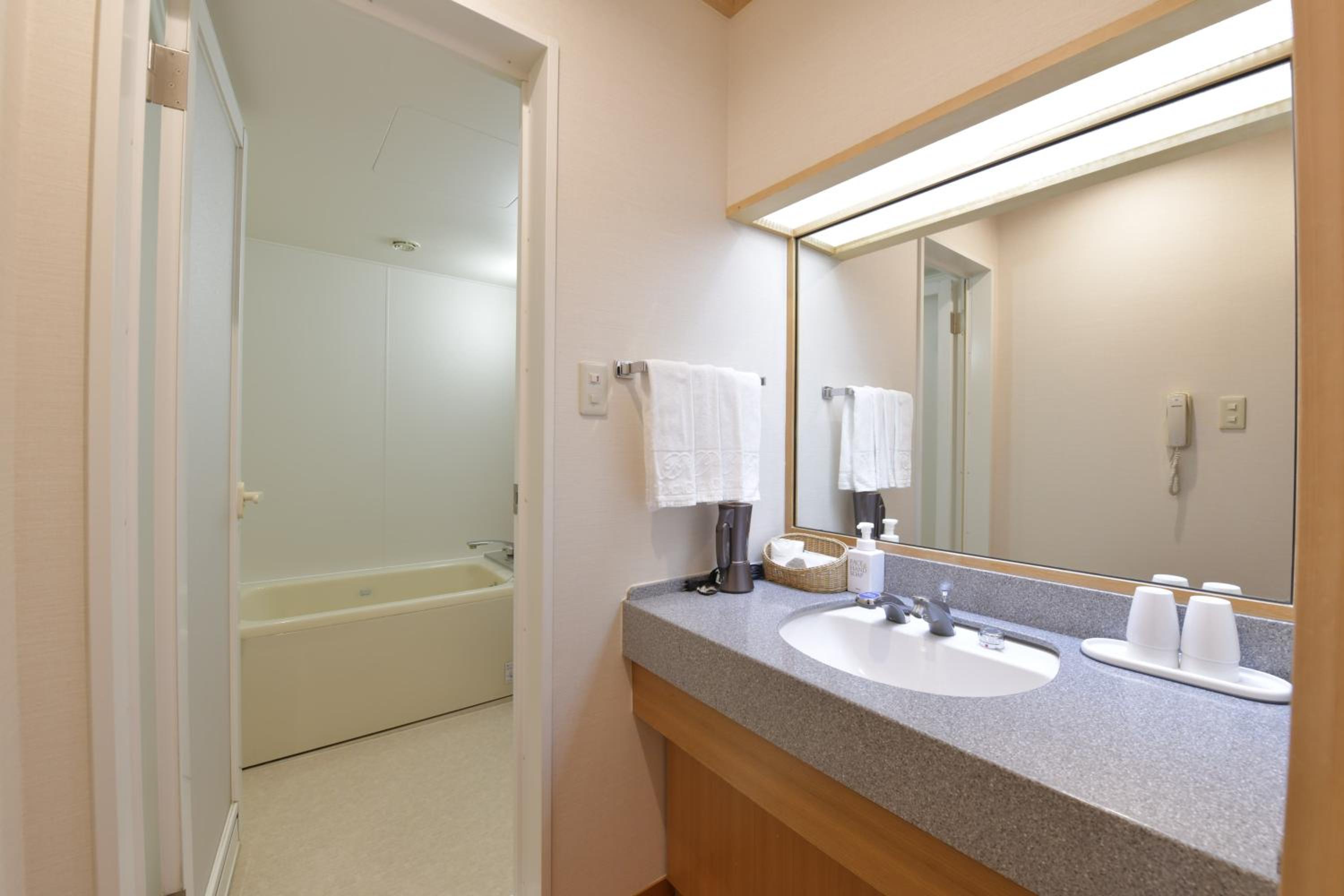 Japanese, Hotel Port Plaza Chiba 2/2
