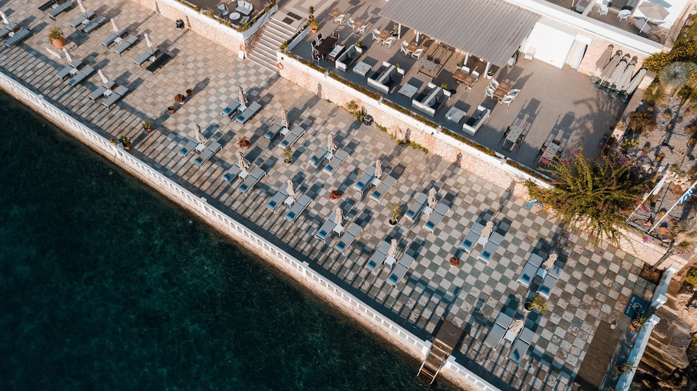 Megisti Hotel 3/58