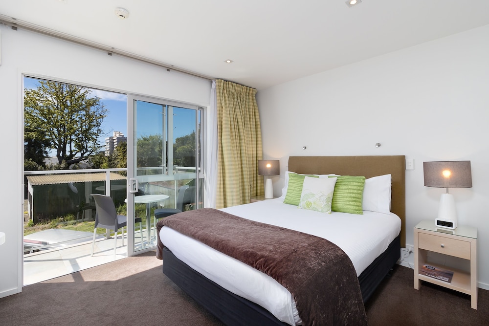 SPA, EXECUTIVE, STUDIO, KING BED