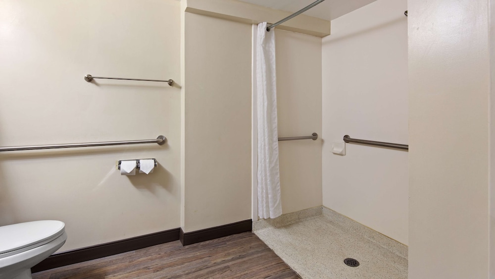 Best Western Oak Manor 12/32