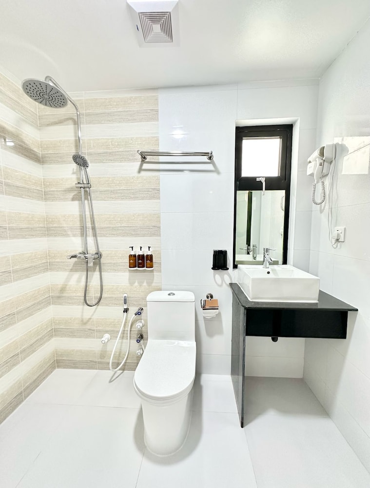AIMI Beach Hotel 64/64