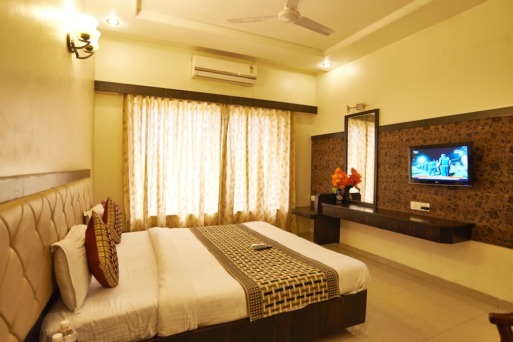 Hotel Ganpati Palace 34/42