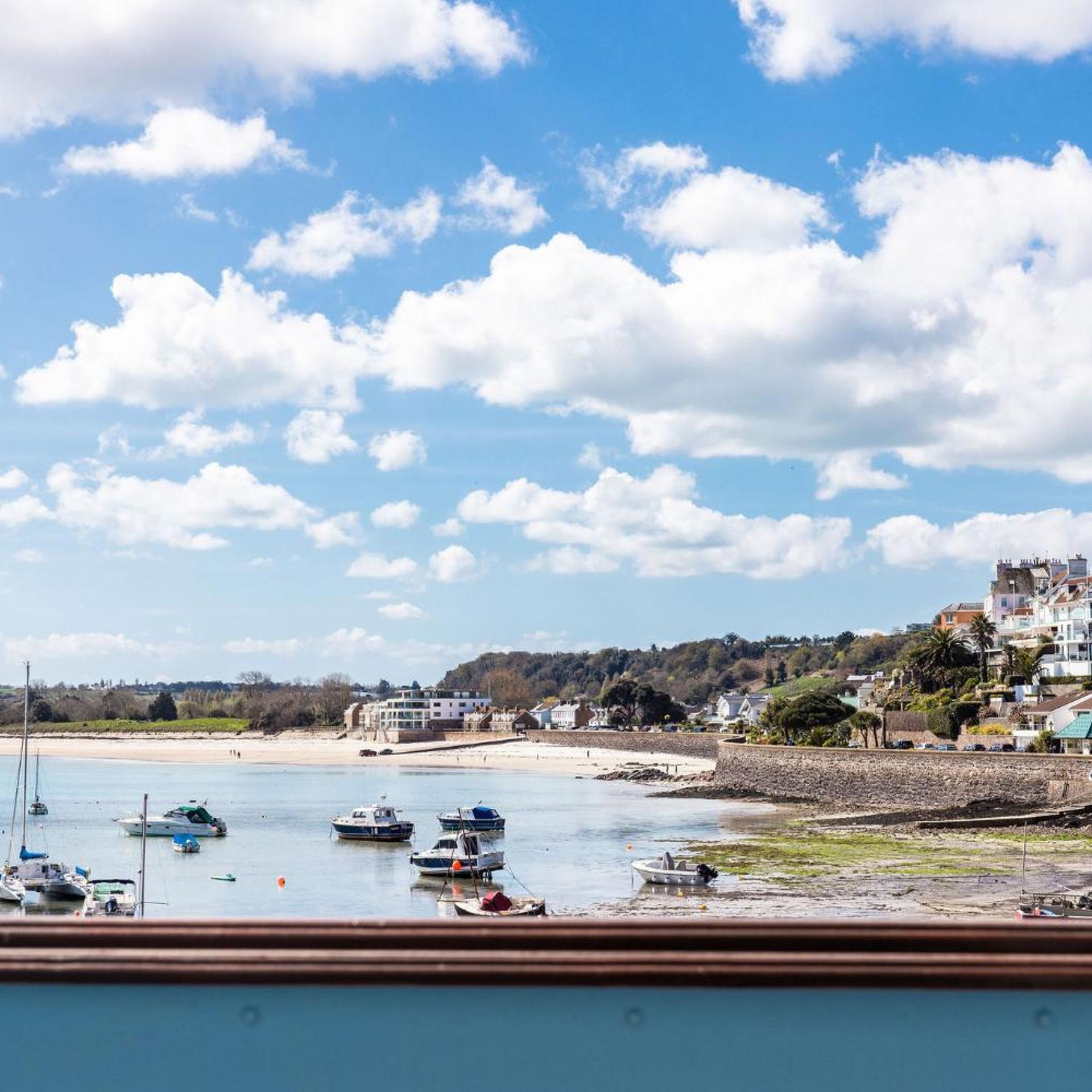 The Moorings Hotel & Restaurant 51/62