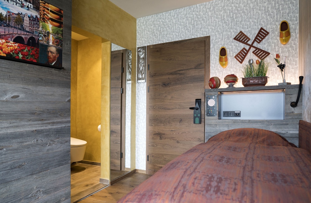 Boutique Hotel Traumerei #8 by Auracher Lochl 5/69