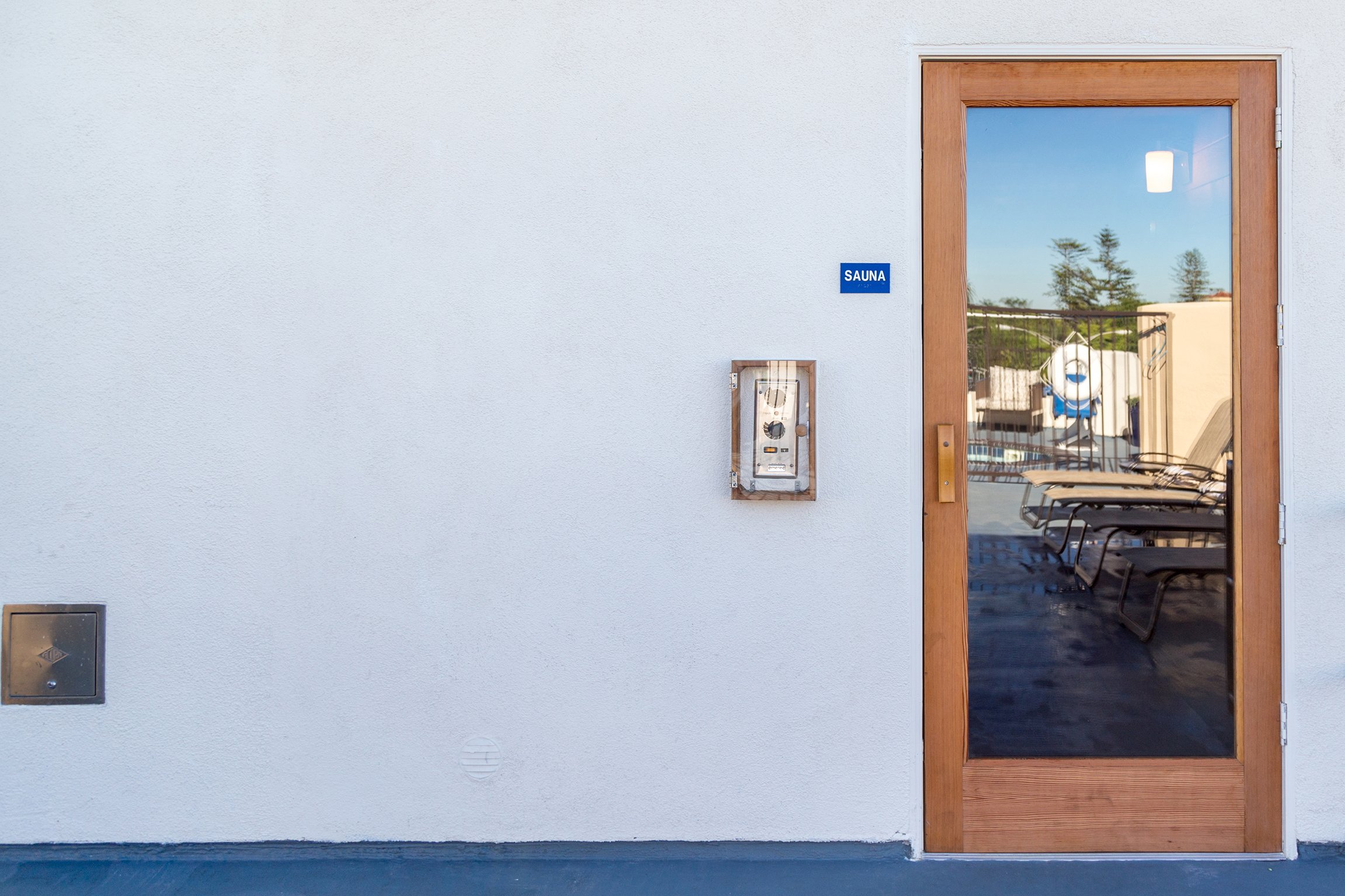 Coronado Beach Resort 4/77