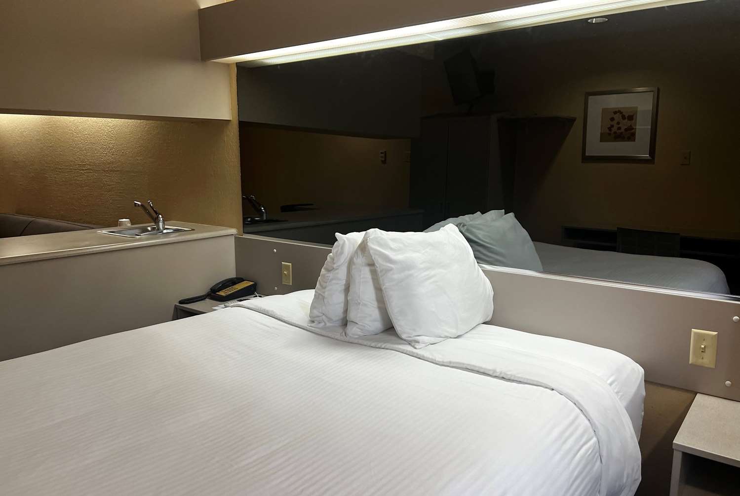 Microtel Inn And Suites Houston 20/32