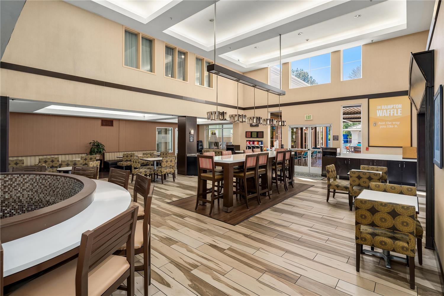 restaurant cafeteria