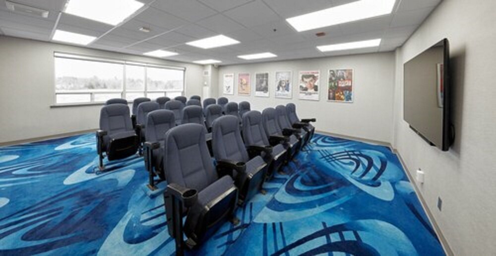Residence & Conference Centre - King City 12/27