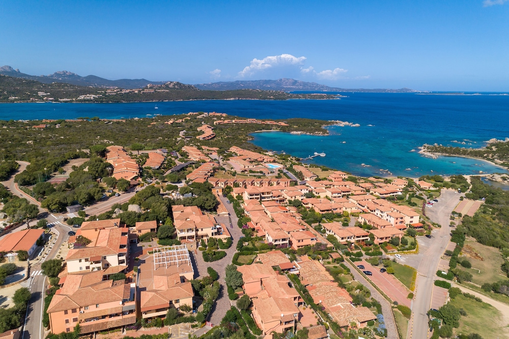 Baia De Bahas Exclusive Resort 36/50