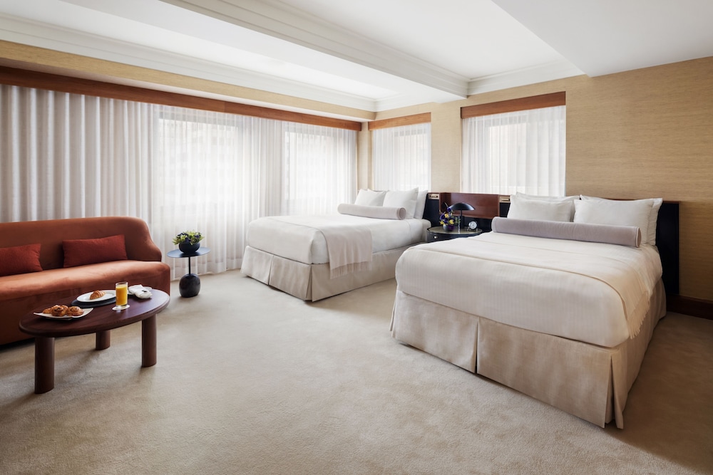 PREMIER, DELUXE, 2 DOUBLE BEDS