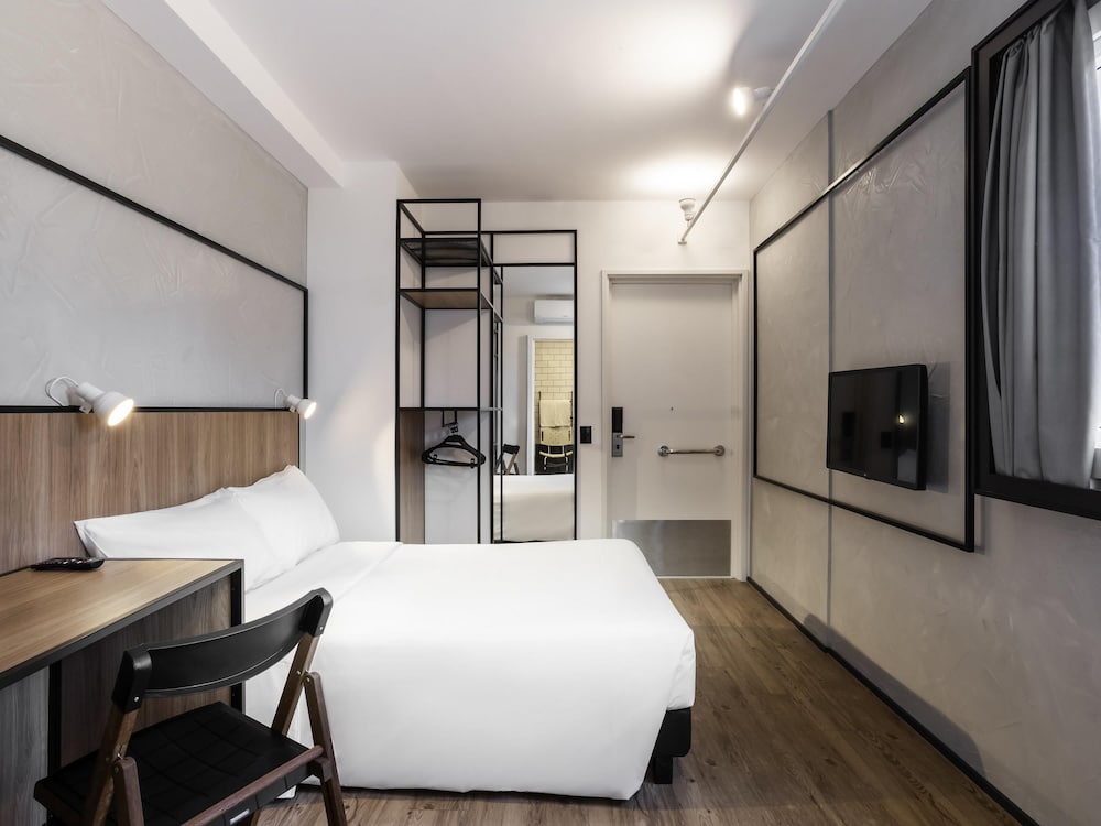 Ibis Botucatu 18/50