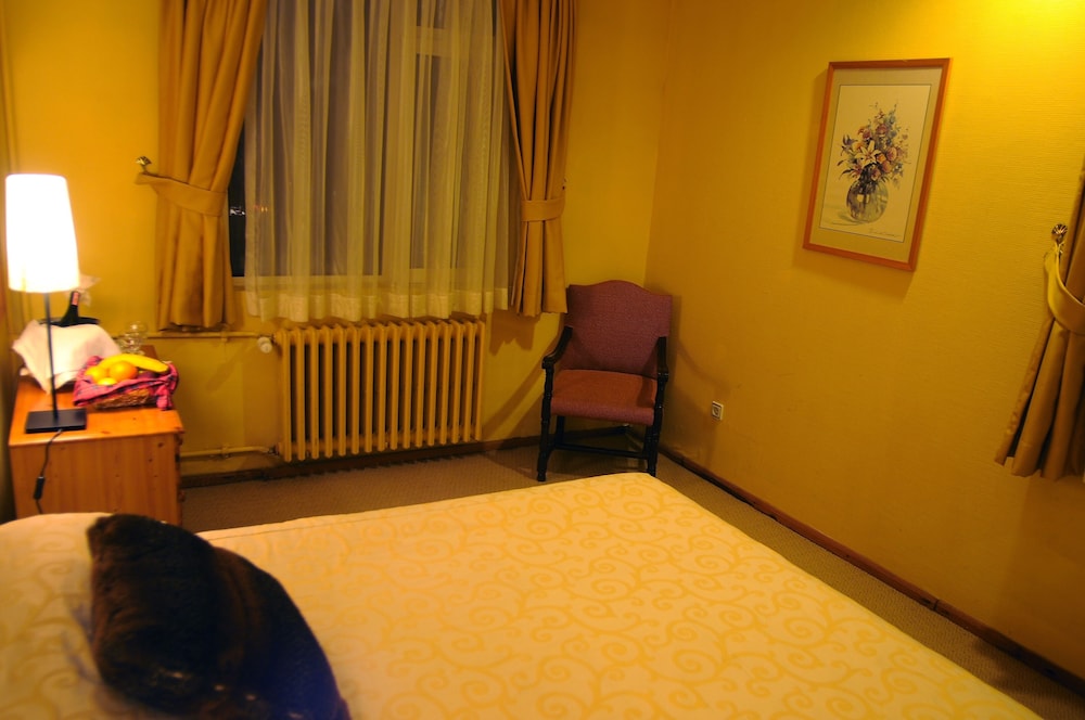 OTEL FAHRI 15/47