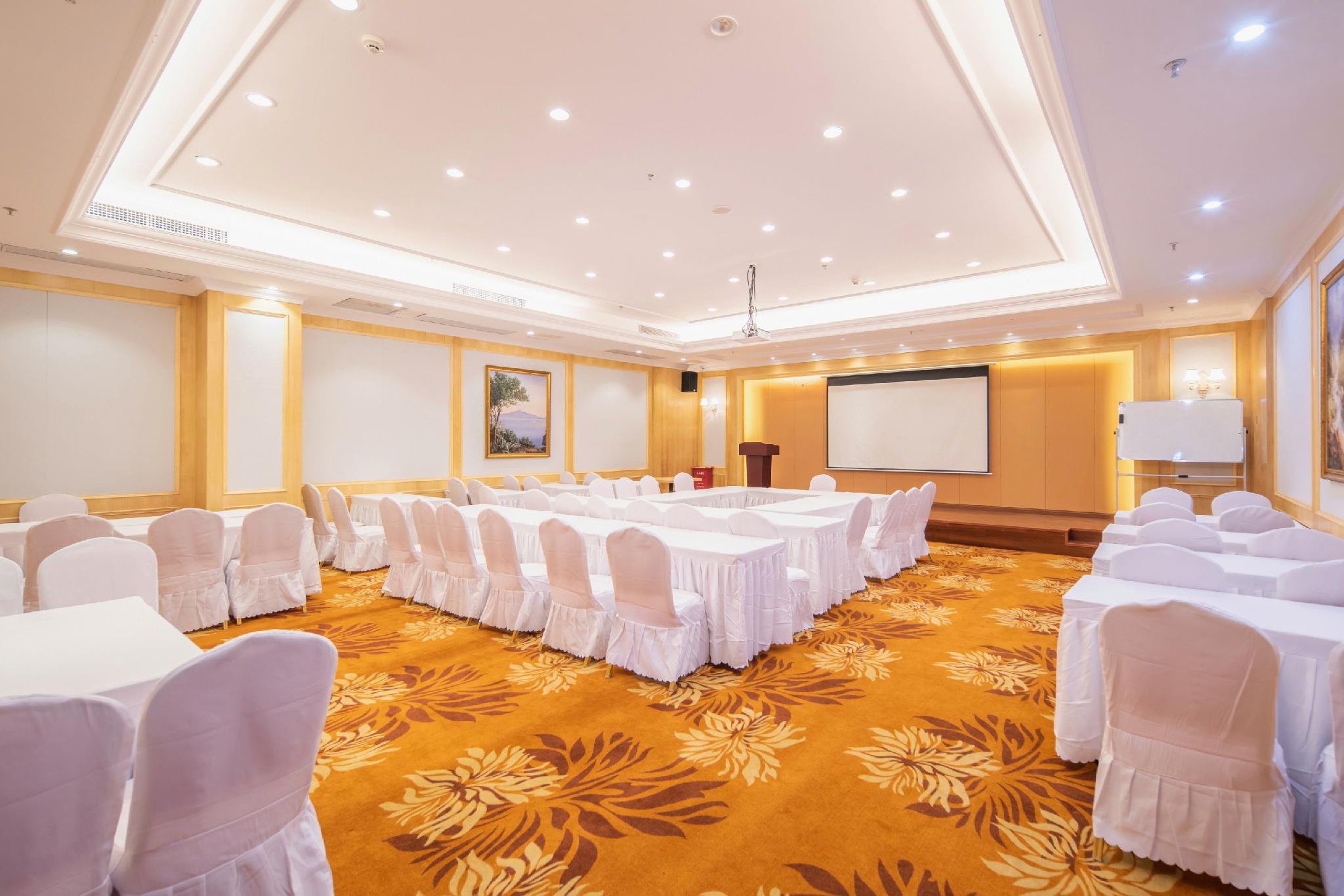 Vienna Hotel (Lingshui Center) 17/47