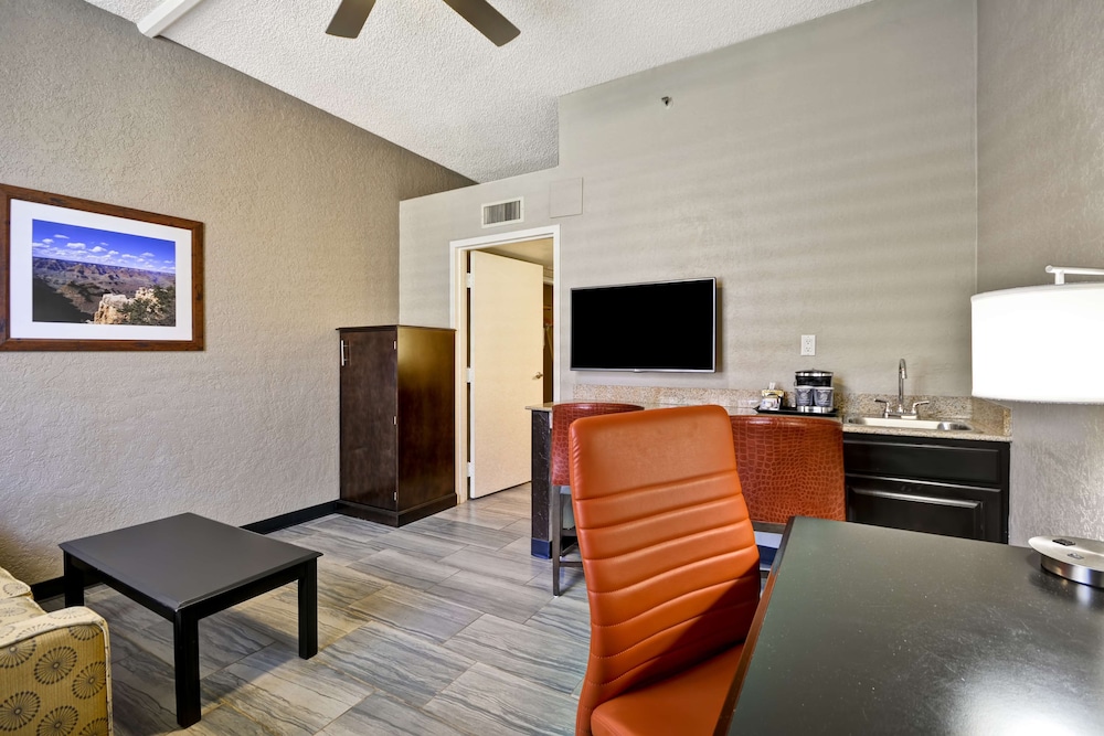 Doubletree By Hilton Phoenix North 62/73