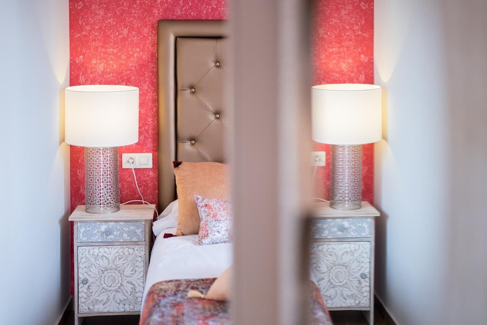 Alhambra Boutique by TAM Resorts 13/50