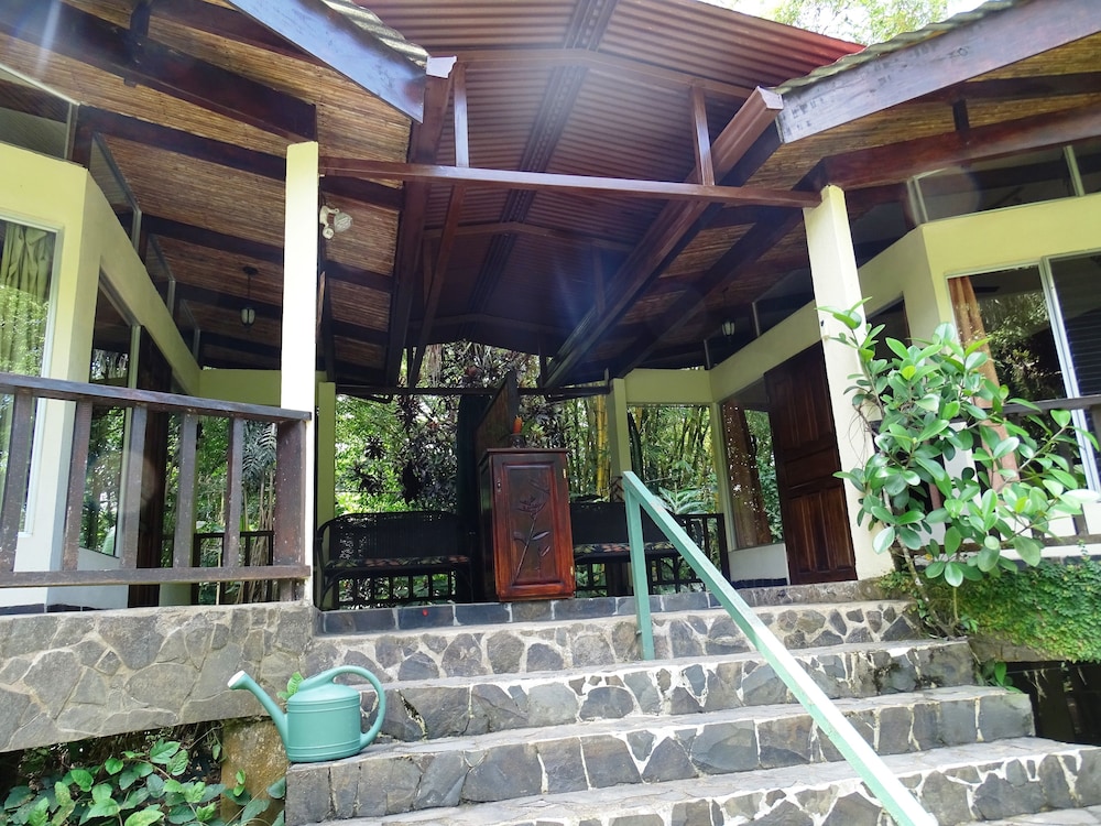 Heliconia Island 62/74