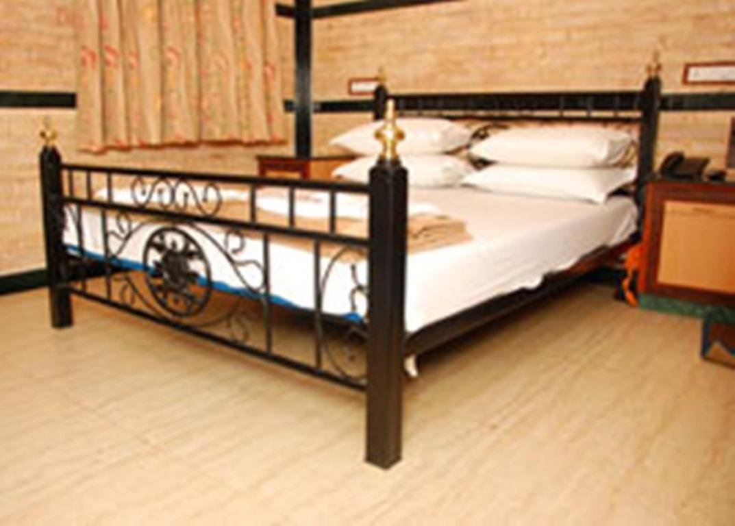 Hotel Hira 9/27