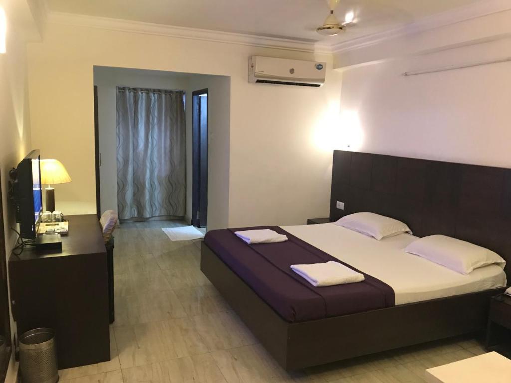 Hotel Aditya Palace 12/47