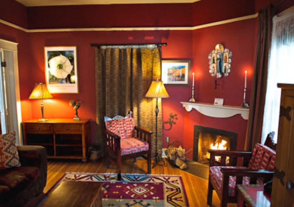 El Paradero Bed & Breakfast Inn 35/79