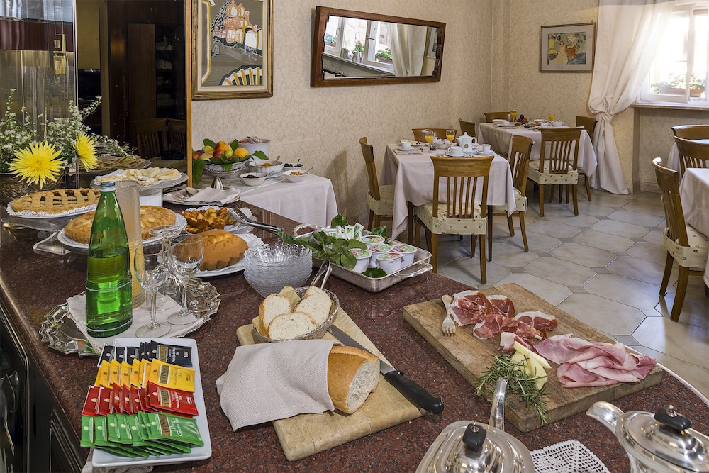 Cacciani Hotel 39/48