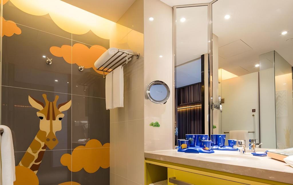 Chimelong Xiangjiang Hotel (Guangzhou Chimelong Safari Park) 46/47