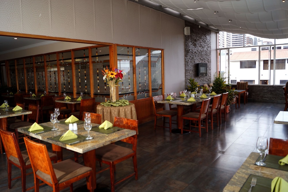 Stubel Suites and Cafe 54/69