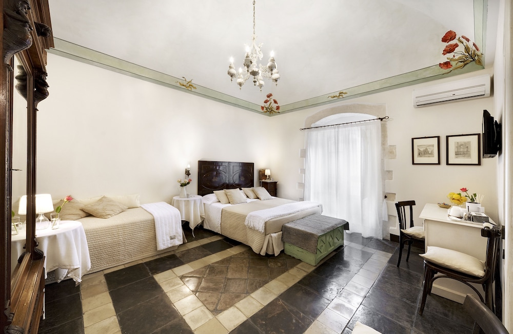 Hotel Sabbinirica 17/50